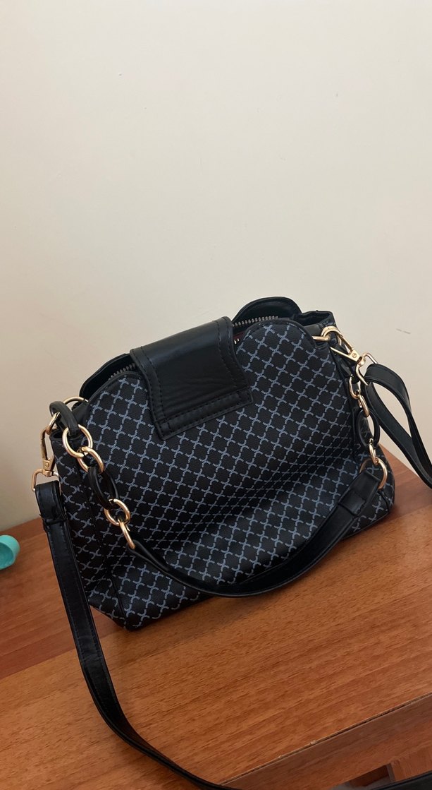 Tokalı Siyah Deri Kadın Çanta - Görsel 2