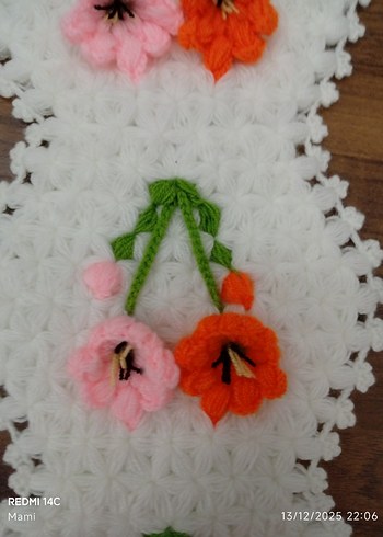 Çiçek Desenli El Örgüsü Beyaz Dantel - Görsel 5