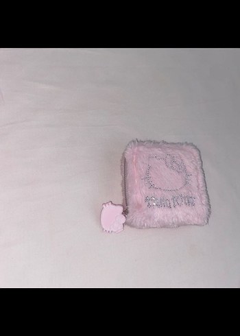 Beden hello kitty peluş cüzdan