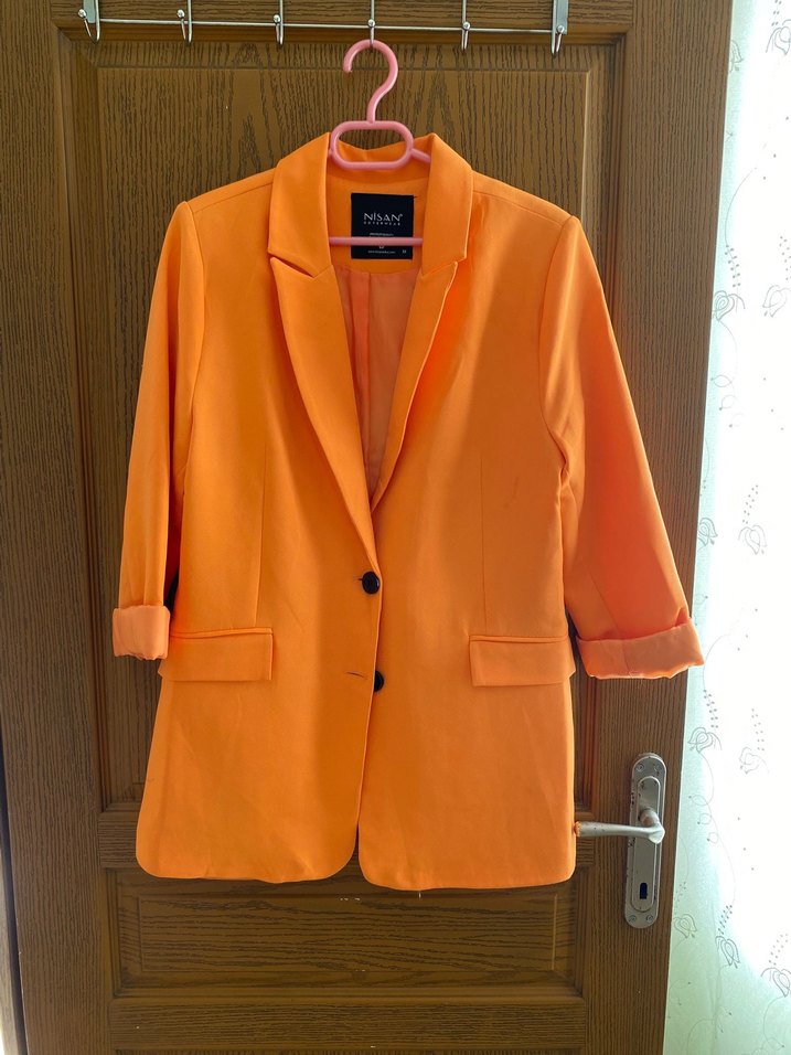Turuncu Düğmeli Kadın Blazer - Görsel 2