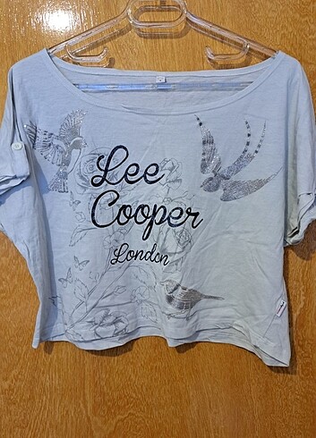 l Beden Lee Cooper crop top