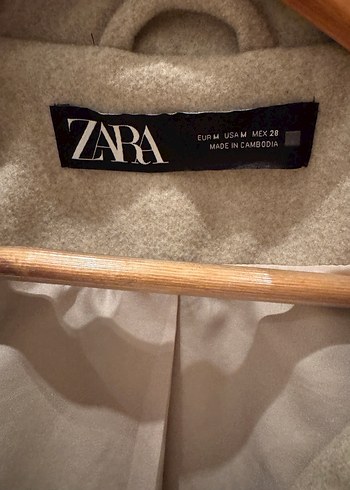 Zara Bej Mini Kadın Düğmeli Kaban