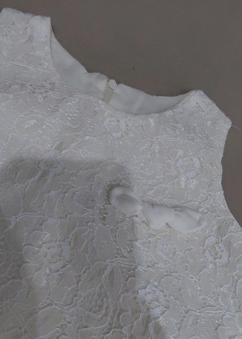 Kız Çocuk Beyaz Dantelli Kolsuz Elbise - Görsel 2