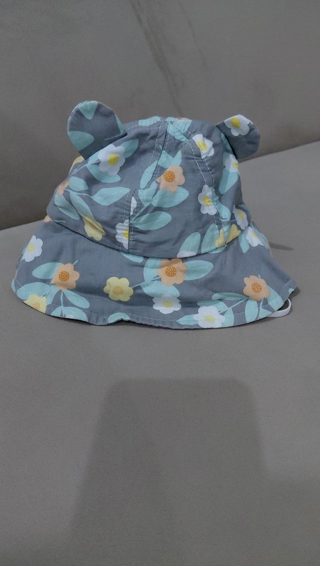 Çiçek Desenli Gri Kız Çocuk Şapka - Görsel 2