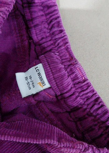 Mor Nakışlı Düğmeli Kız Pantolonu - Görsel 4