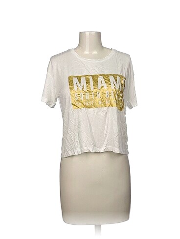 Atmosphere T-shirt %70 İndirimli.