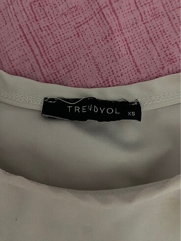 Trendyol & Milla Trendyol beyaz spor üstü
