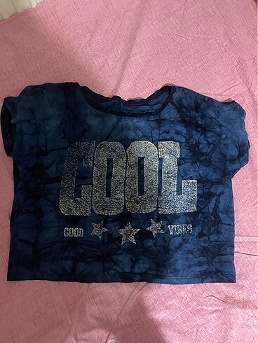 Lacivert crop