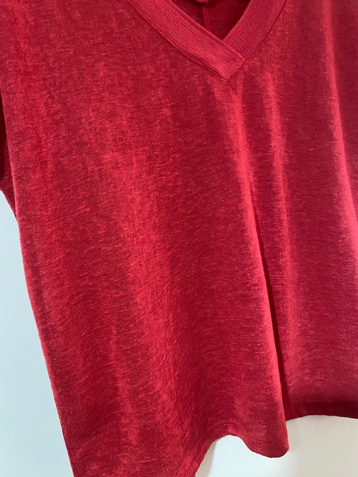 Kırmızı V Yaka Keten Kadın Tişört - Görsel 2