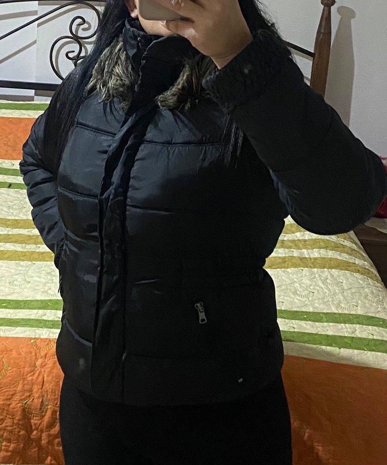 Siyah Yüksek Yakalı Kadın Kışlık Mont - Görsel 3