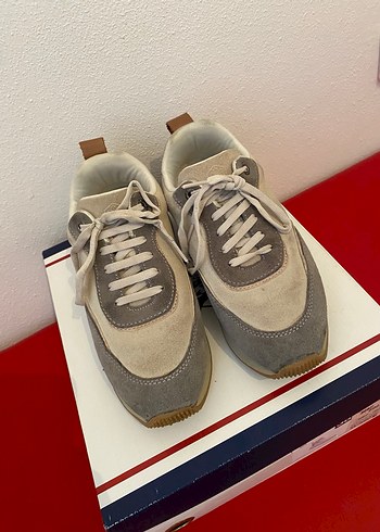 Gri Süet Kadın Spor Ayakkabı - Görsel 2