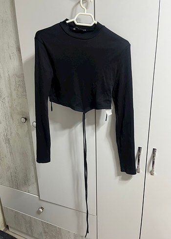 Bershka Siyah Yüksek Yakalı Uzun Kollu Dar Bluz