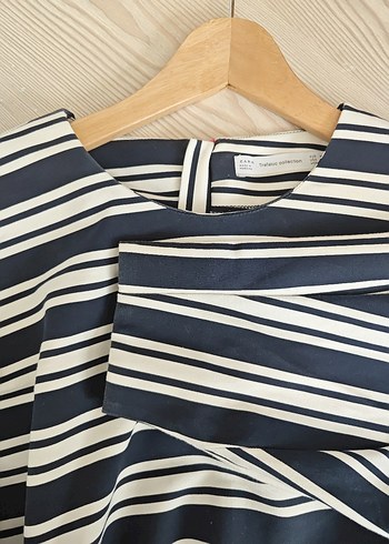 38 Beden beyaz Renk Zara, Çizgili Pilili Uzun Kollu Kadın Bluz
