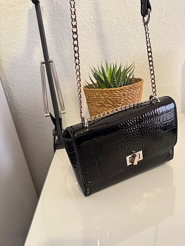 Stradivarius Çapraz Siyah Çanta
