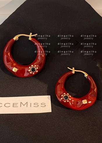 Kahverengi Mini Yılan Desenli Boncuklu Küpeler - Görsel 2