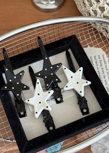 Siyah-Beyaz Yıldızlı saç tokaları - Görsel 2