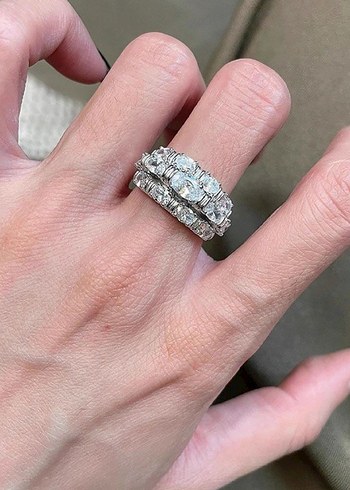 Beyaz Parıltılı Kadın Yüzük Seti - Görsel 3