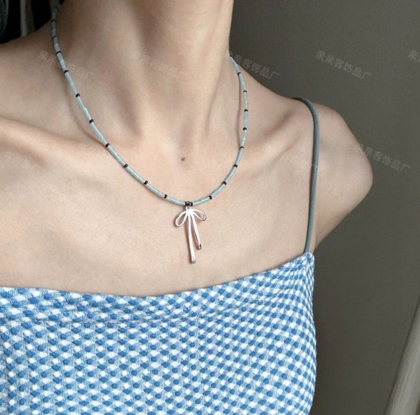 Turkuaz İşlemeli Mini Boncuklu Kadın Kolye - Görsel 3