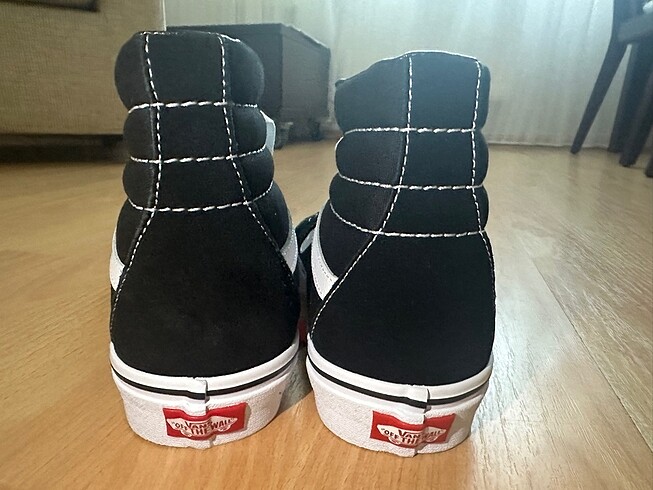 42 Beden siyah Renk Vans erkek ayakkabısı , hiç giyilmemiş.