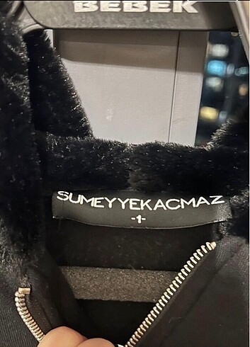 m Beden siyah Renk Sümeyye Kaçmaz kürk hırka