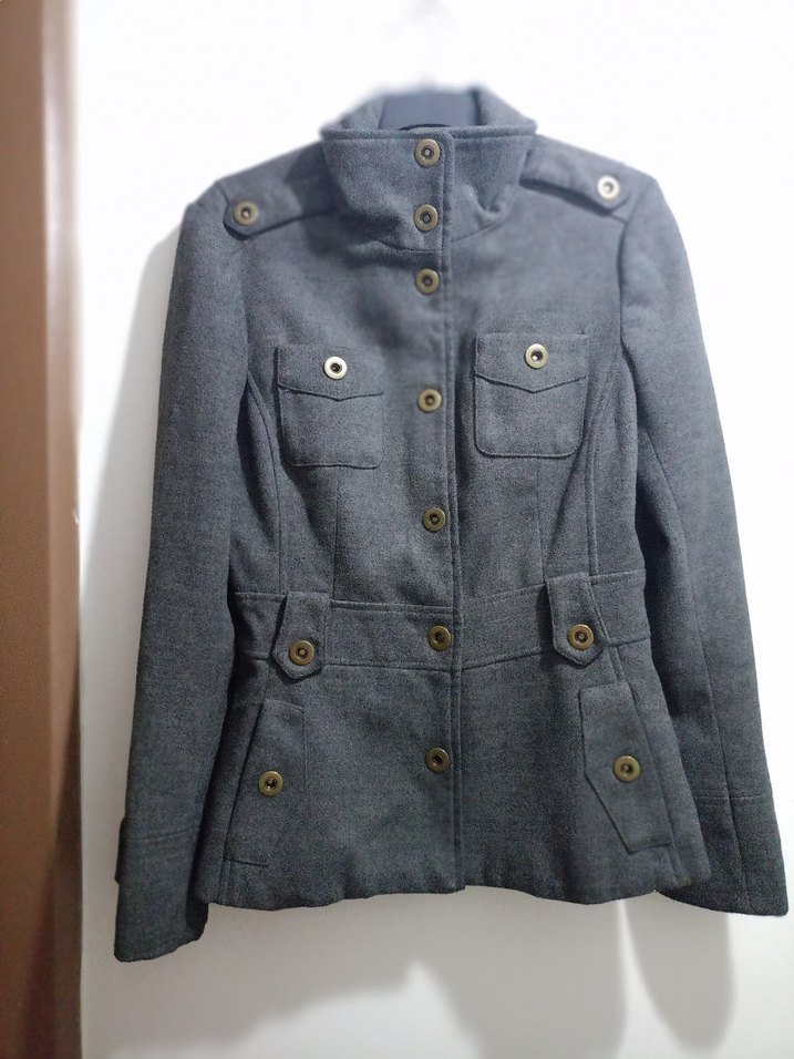 Gri Düğmeli Kadın Ceket - Görsel 2