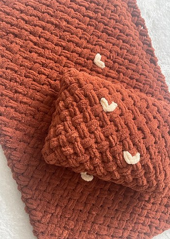 Kahverengi Örgü Çocuk Battaniyesi - Görsel 4