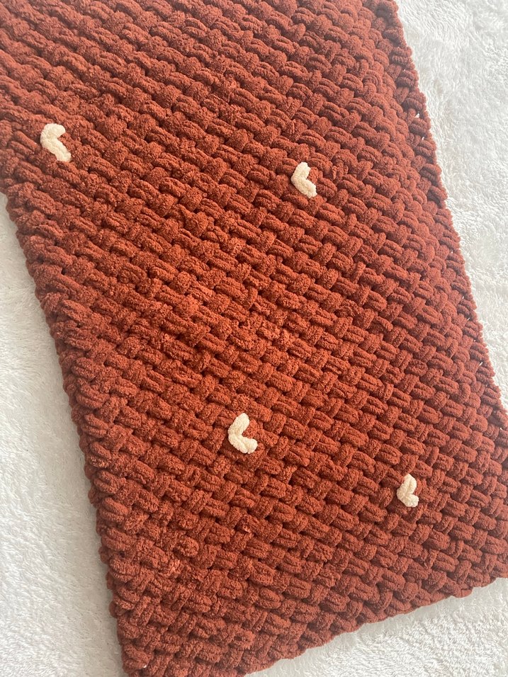 Kahverengi Örgü Çocuk Battaniyesi - Görsel 3