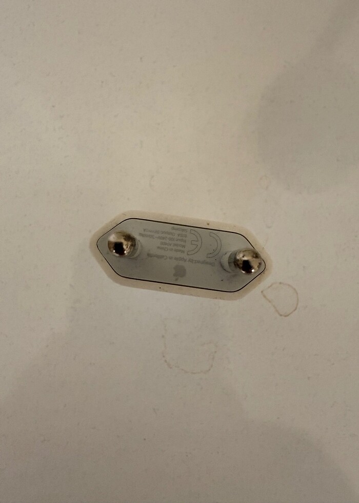 İphone 5W şarj cihazı - Görsel 3