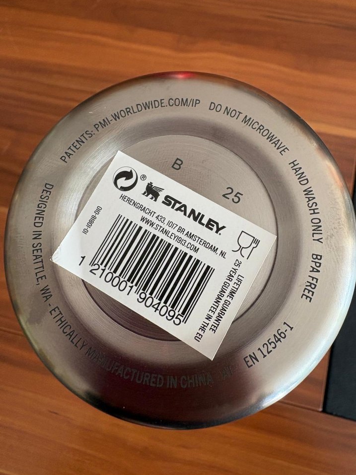 Stanley Adventure Siyah Termos Şişe 0.75L - Görsel 3