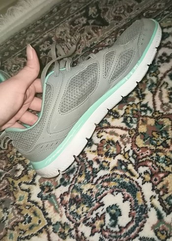 Gri Bağcıklı Sketchers Spor Ayakkabı - Görsel 4