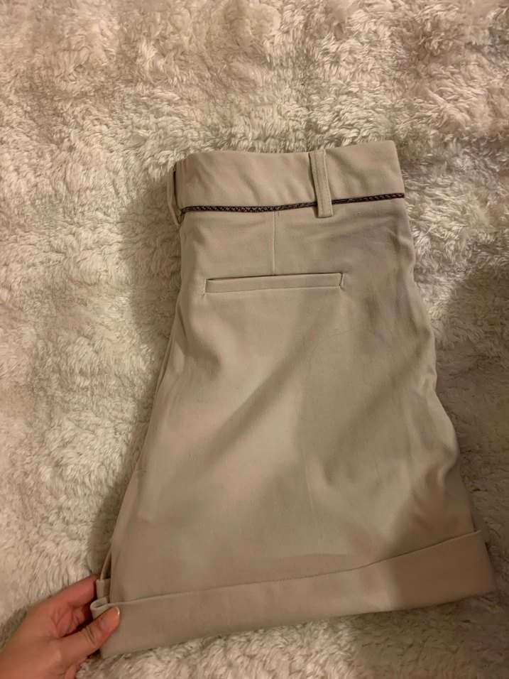 Bej Kemerli Kadın Kumaş şort - Görsel 3