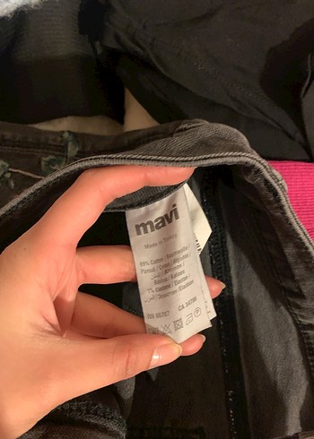 Nakışlı Gri Midi Kot Şort - Görsel 6