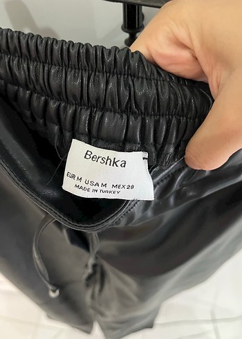 Bershka Bershka Siyah Deri Pantolon