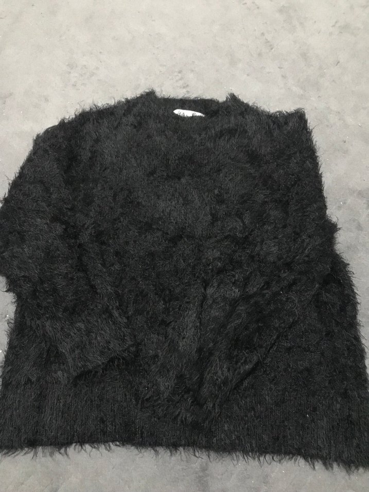 Siyah Yünlü Tüylü Çocuk Kazak - Görsel 4