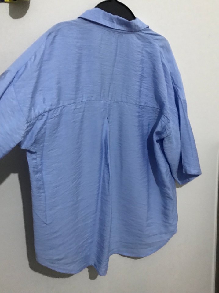 Mavi Düğmeli Keten Kadın Gömlek - Görsel 3