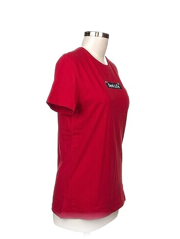 Defacto Defacto T-shirt %70 İndirimli.