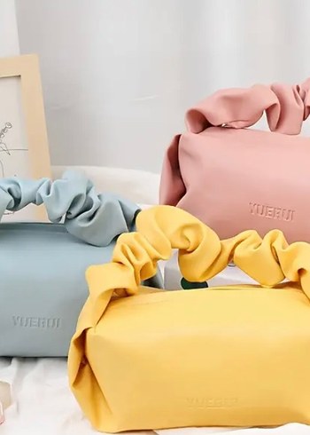 Mavi Büzgülü El Çantası - Görsel 4