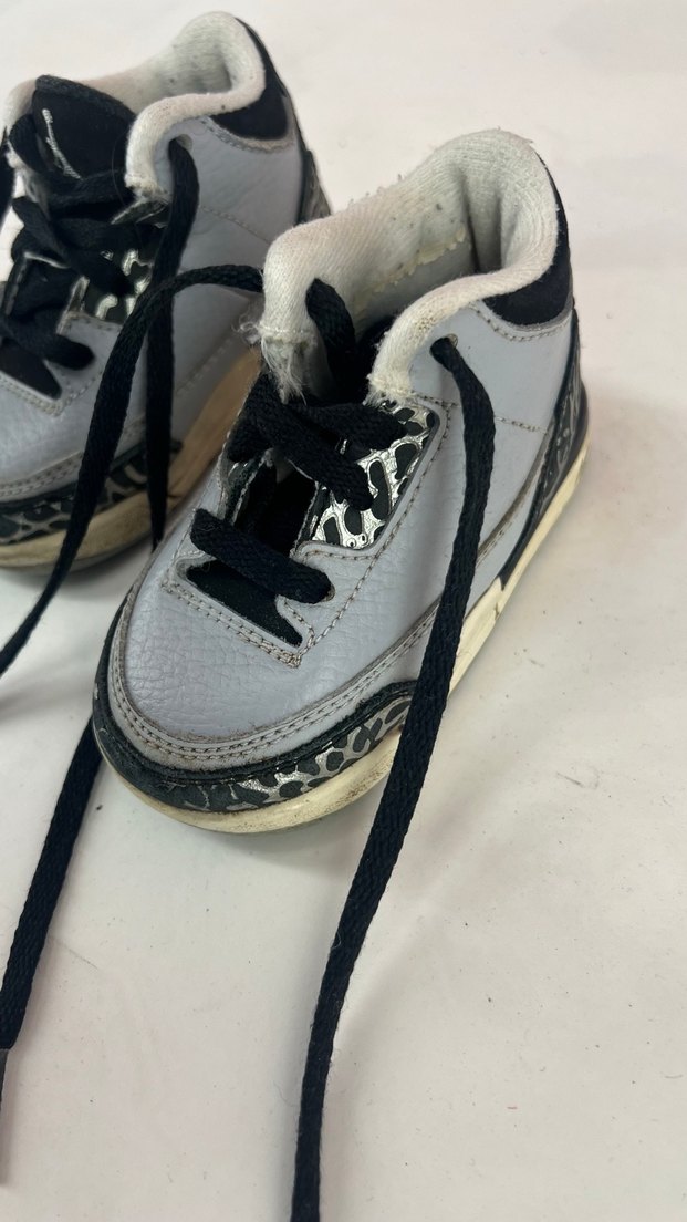 Nike Air Jordan 3 Retro - Görsel 2