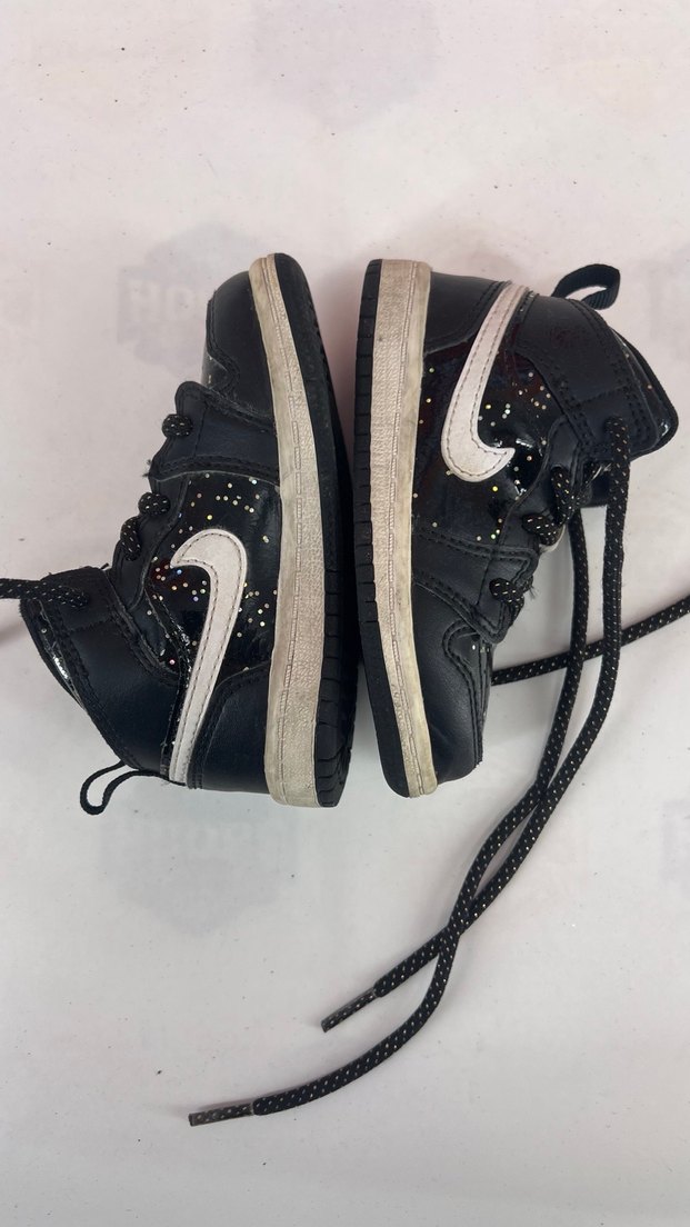 Nike Air Jordan 1 - Görsel 3