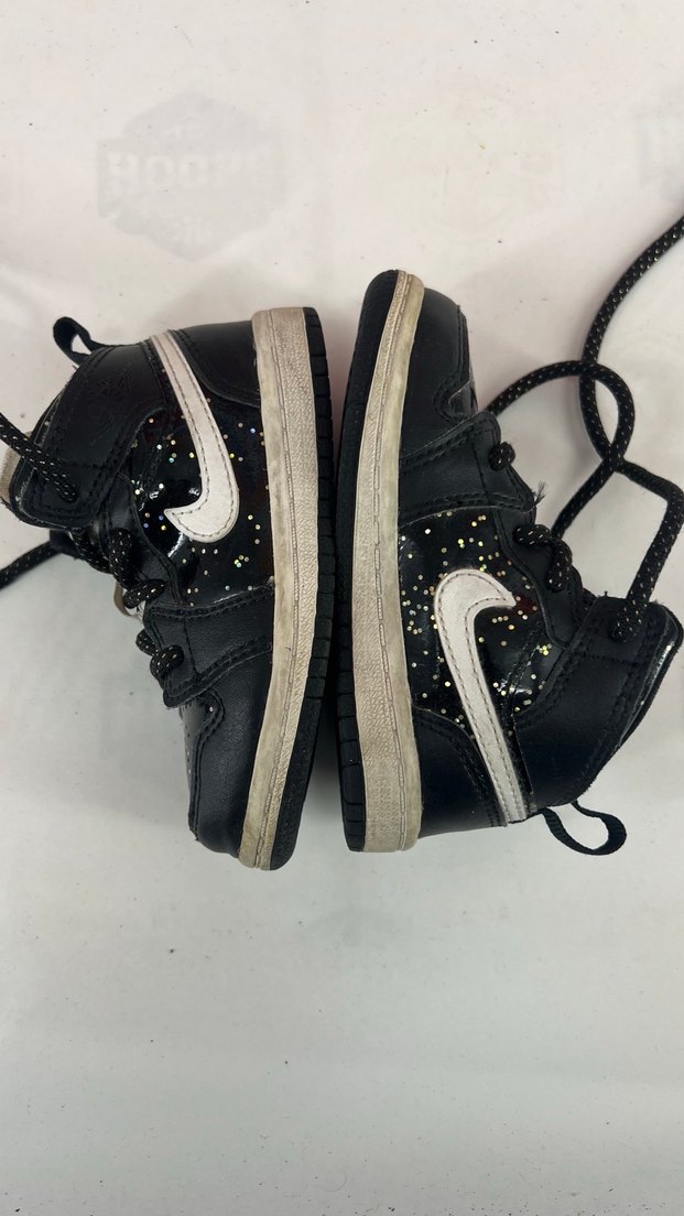 Nike Air Jordan 1 - Görsel 4