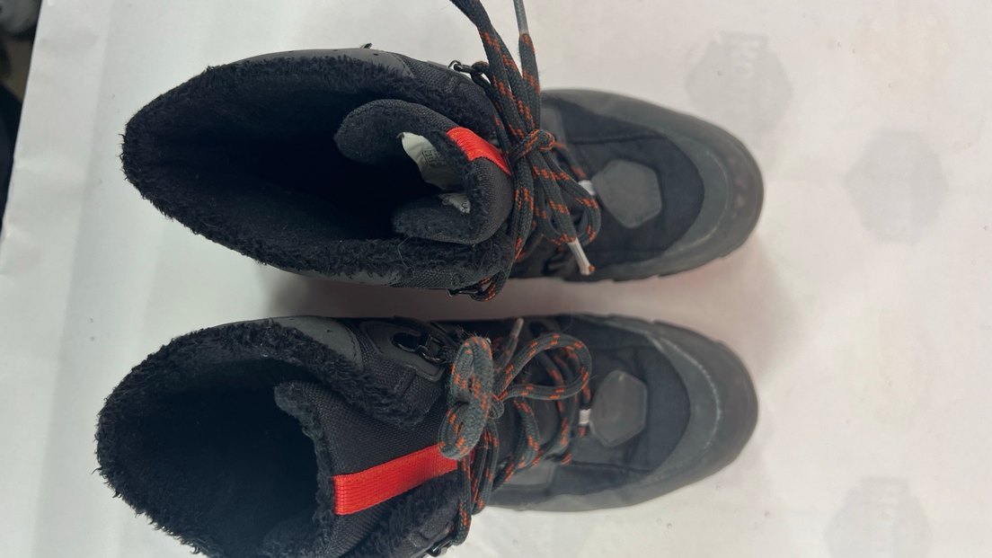 Siyah Kar Botu - Görsel 4