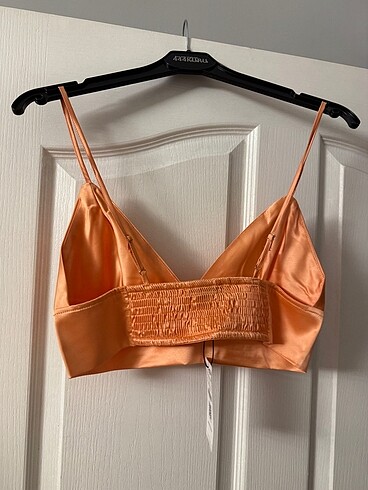 l Beden Stradivarius Askılı crop büstiyer