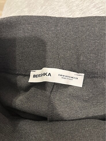 s Beden gri Renk Bershka orij. Pantalon s/xs beden mevcut