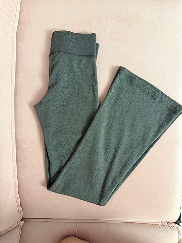 Bershka Bershka orij. Pantalon s/xs beden mevcut