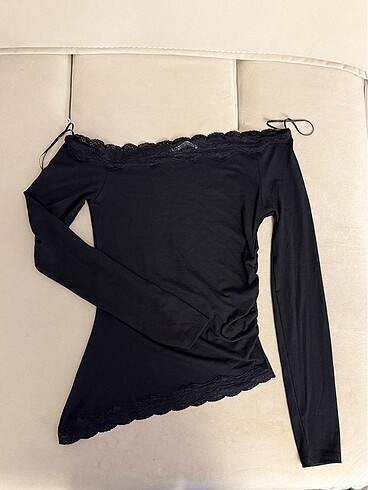 Bershka Bershka asimetrik dantel bluz soft kumaş