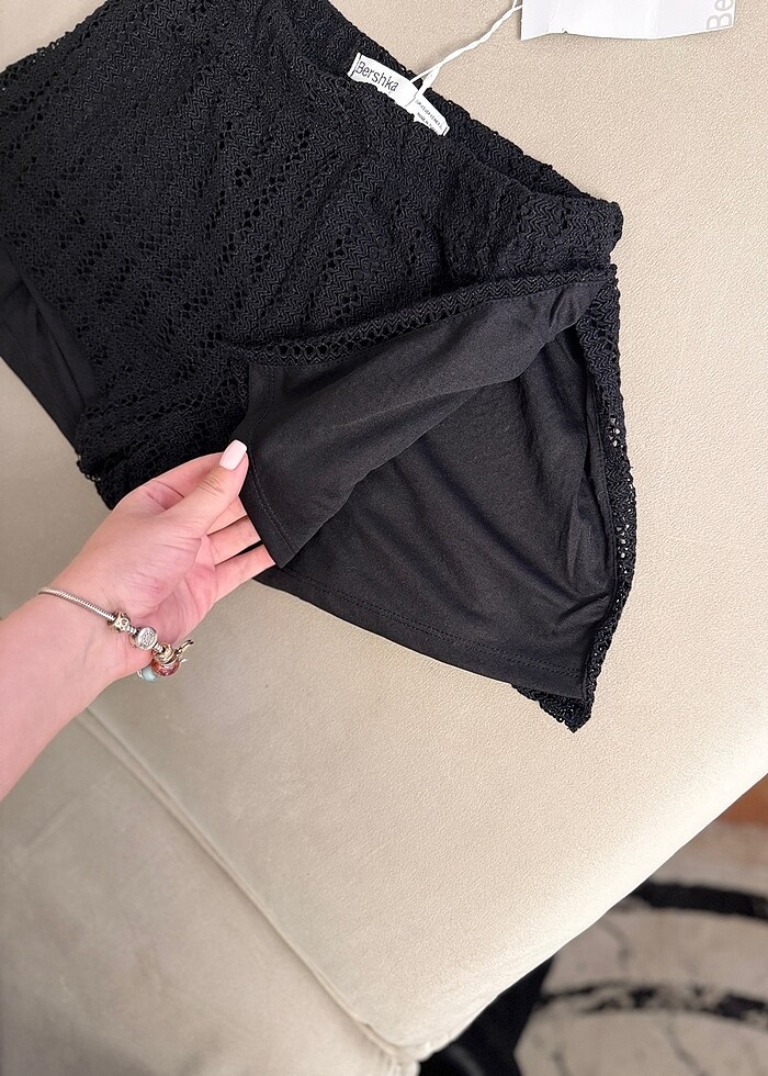 Bershka orj marka plaj şortu yandan yırtmaçlı - Görsel 2