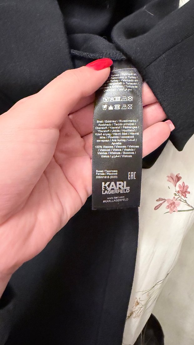 Orijinal Karl Lagerfeld sweatshirt. Açık omuz - Görsel 5