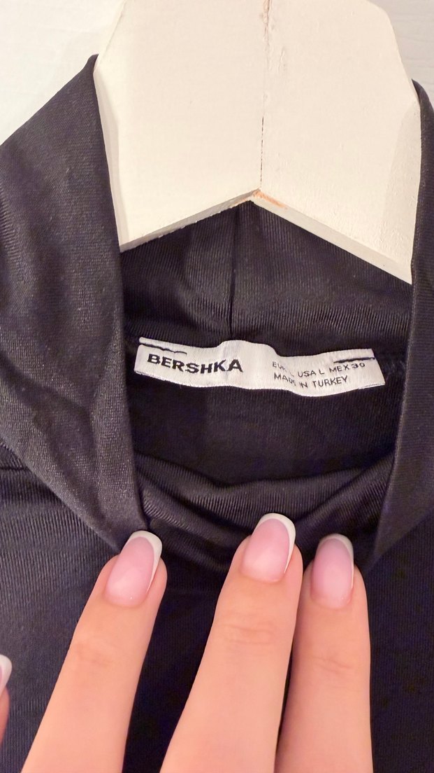 Bershka Siyah Yüksek Yakalı Uzun Kollu Kadın Bluz body - Görsel 3