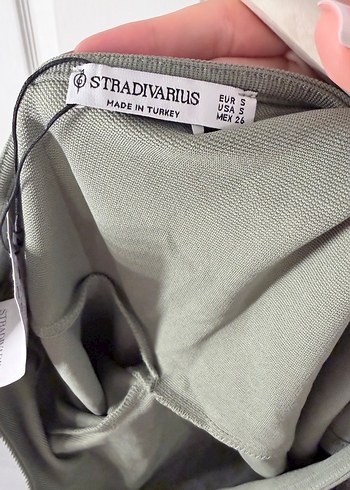 Stradivarius Tek Omuzlu Uzun Kollu Kadın Bluz - Görsel 3