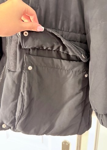 Zara Siyah Kapüşonlu Kadın Mont - Görsel 2